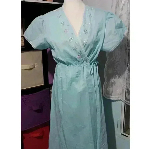 "GLENCRAFT " Vintage Pale Blue Embroidered Ladies Wrap Around Summer Robe Size M - Picture 1 of 10